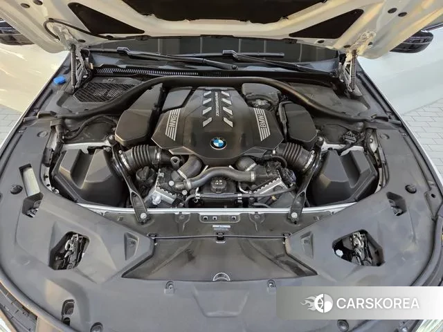 BMW 8 Series (G15) id 3560538 из Кореи 11