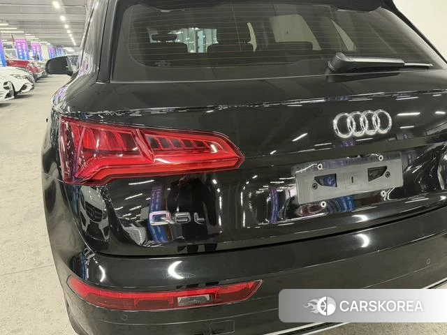 Audi Q5L id 4272749 из Китая 11