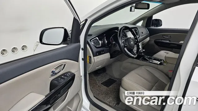 Kia The New Carnival id 2619780 из Кореи 11