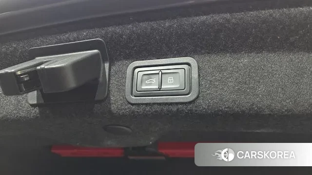 Audi A6 (C8) id 3535471 из Кореи 11