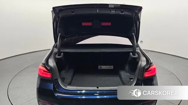 BMW 5 Series (G30) id 3503589 из Кореи 11