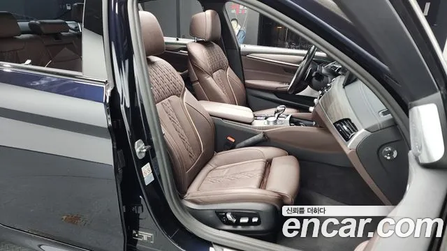 BMW 5 Series (G30) id 2670917 из Кореи 11