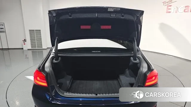 BMW 5 Series (G30) id 3044596 из Кореи 11