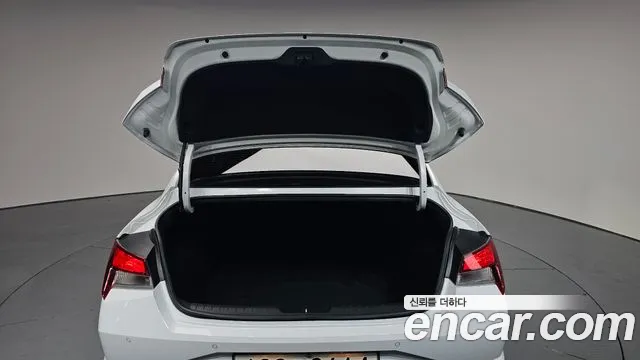 Hyundai Avante Hybrid (CN7) id 2653105 из Кореи 11