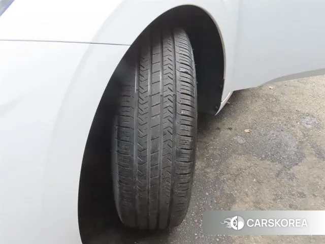 Hyundai Avante (CN7) id 3378502 из Кореи 11