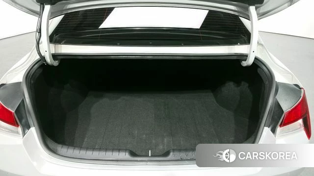 Hyundai Avante Hybrid (CN7) id 3852047 из Кореи 11