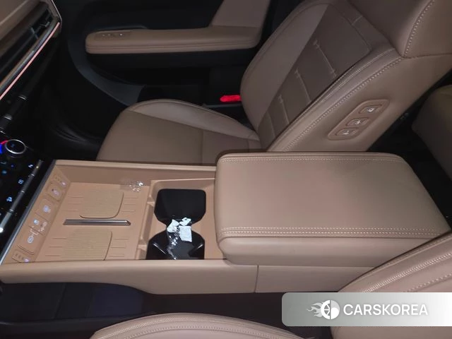 Hyundai Santa Fe (MX5) id 4442349 из Кореи 11