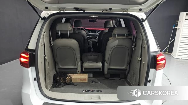 Kia The New Carnival id 4536376 из Кореи 11