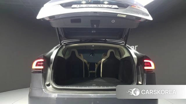 Tesla Model X id 4536174 из Кореи 11