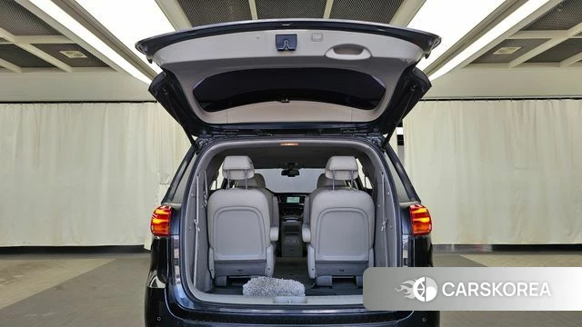 Kia The New Carnival id 4684379 из Кореи 11