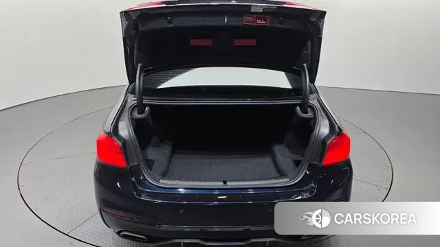 BMW 5 Series (G30) id 3302274 из Кореи 11