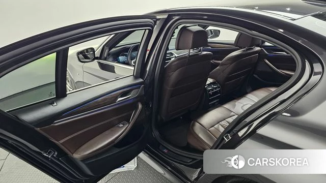 BMW 5 Series (G30) id 4530030 из Кореи 11