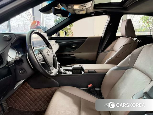 Lexus ES id 4262174 из Китая 11