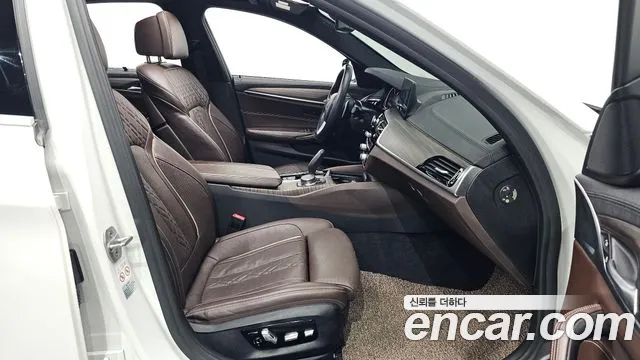 BMW 5 Series (G30) id 2686444 из Кореи 11