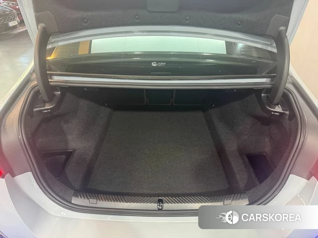 BMW 5 Series (G60) id 3805571 из Кореи 11