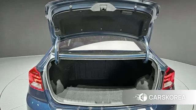 Hyundai The New Avante AD id 3434366 из Кореи 11