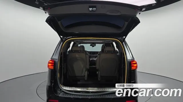 Kia The New Carnival id 2922628 из Кореи 11