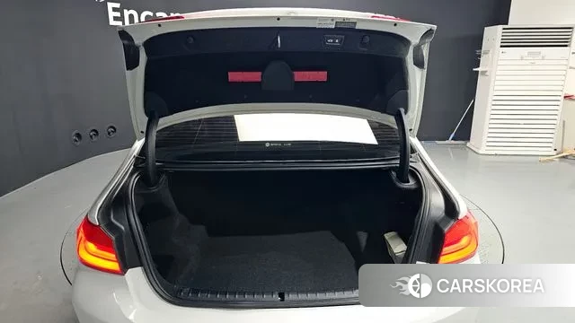 BMW 5 Series (G30) id 3742287 из Кореи 11