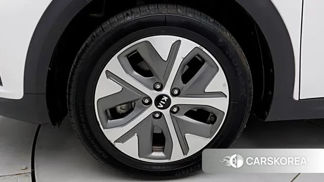 Kia Niro EV id 3515008 из Кореи 11