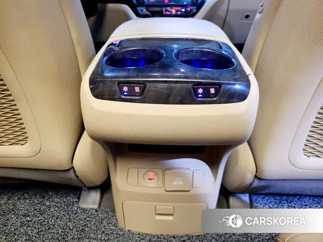 Kia The New Carnival id 2995605 из Кореи 11