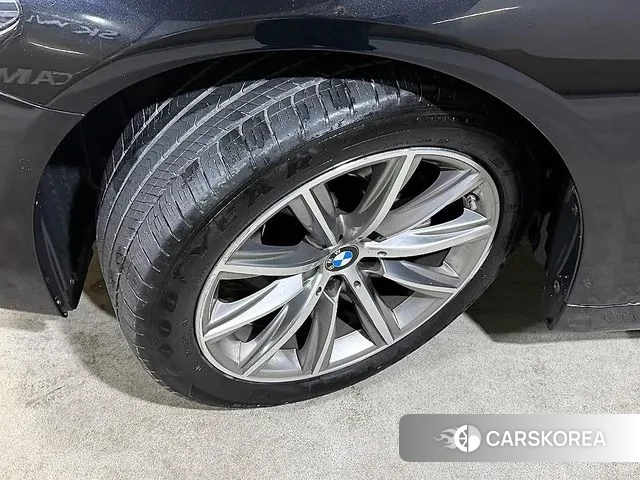 BMW 5 Series (G30) id 3520155 из Кореи 11