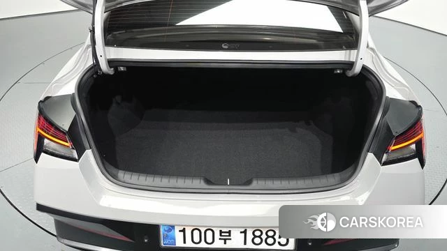 Hyundai The New Avante (CN7) id 4863387 из Кореи 11