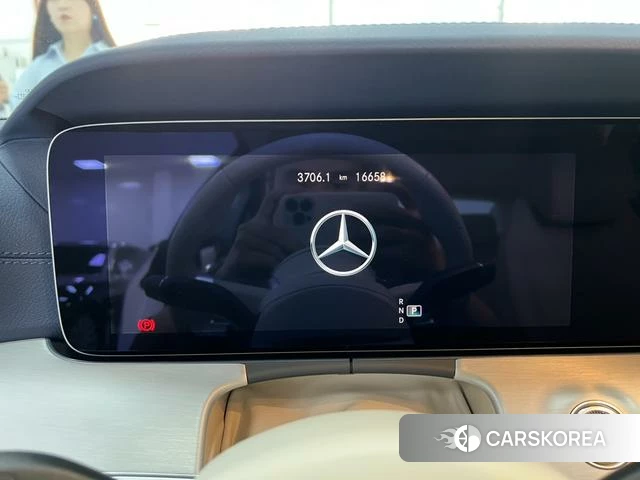 Mercedes-Benz E-class (imported) id 4274399 из Китая 11