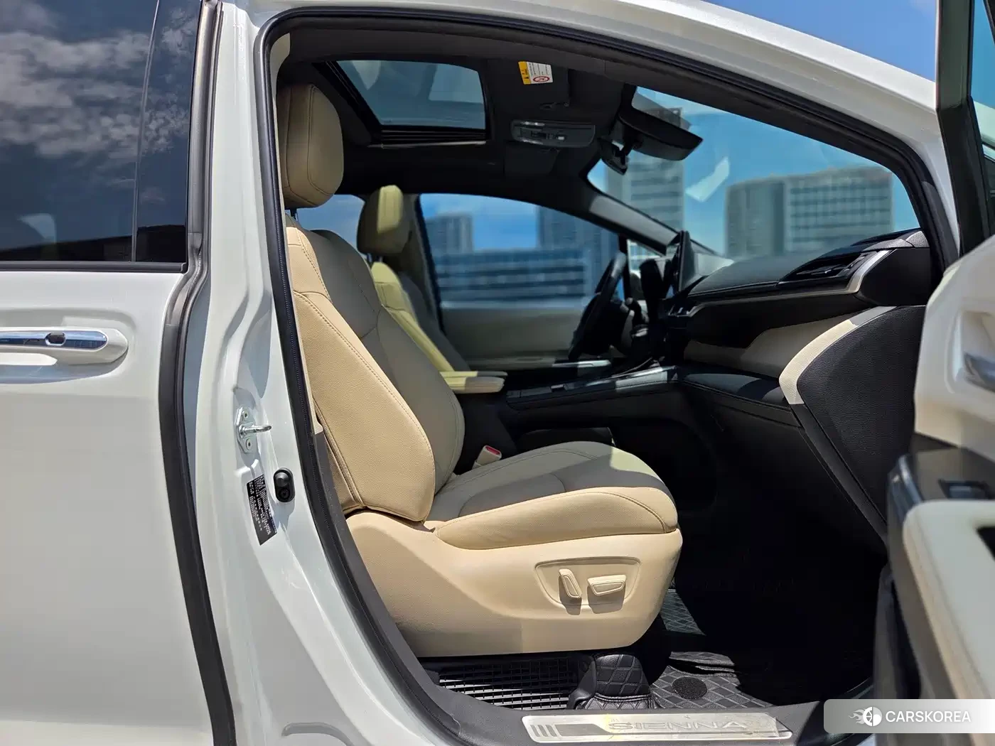 Toyota Sienna id 4622416 из Китая 11