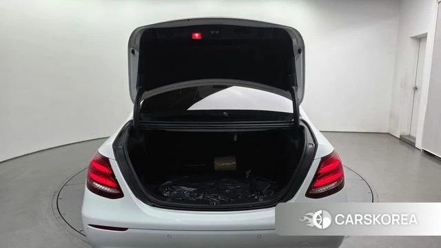 Mercedes-Benz E-Class W213 id 4304956 из Кореи 11