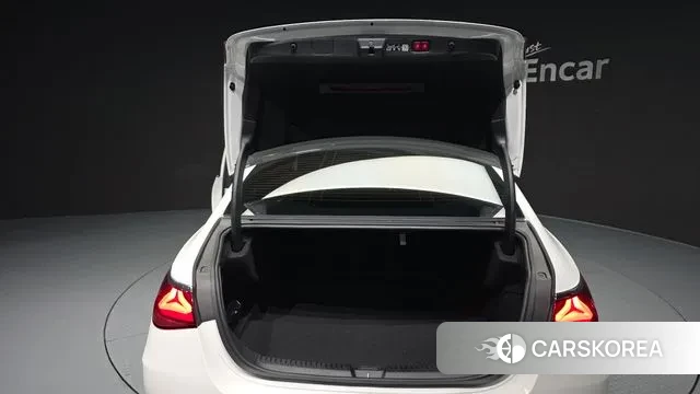 Mercedes-Benz E-Class W214 id 3720642 из Кореи 11