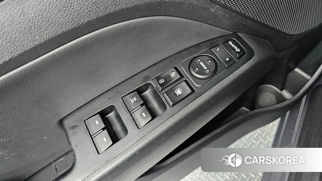 Hyundai Avante AD id 3925193 из Кореи 11