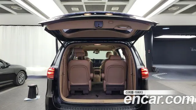 Kia The New Carnival id 2534162 из Кореи 11