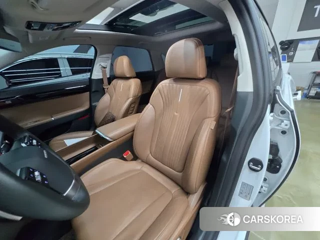 Hyundai Grandeur (GN7) id 3058291 из Кореи 11