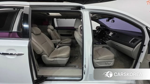 Kia The New Carnival id 4269171 из Кореи 11