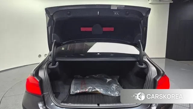 BMW 5 Series (G30) id 3479668 из Кореи 11