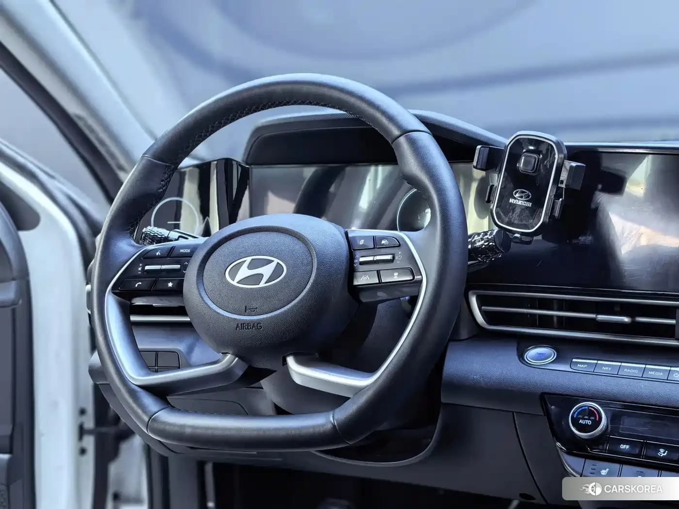 Hyundai Elantra id 4680819 из Китая 11