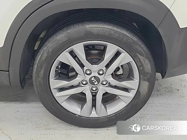 Kia Seltos id 4203467 из Кореи 11