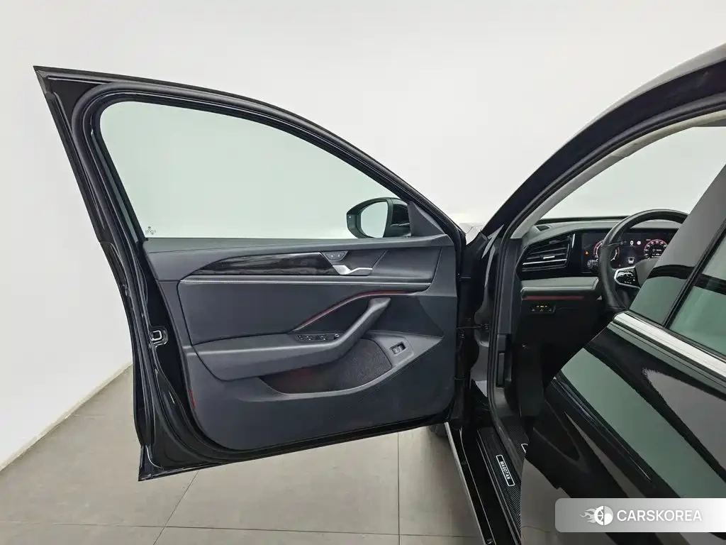 Volkswagen Magotan id 4576781 из Китая 11