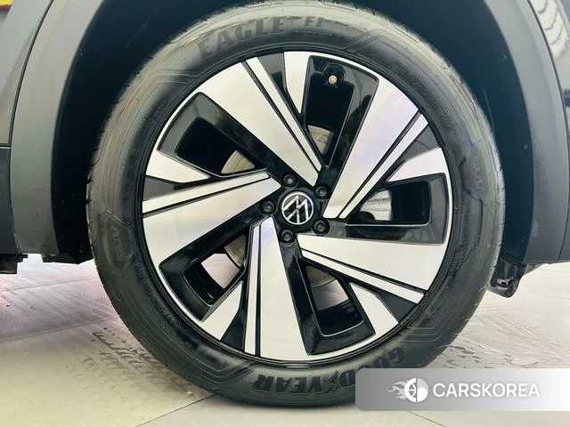 Volkswagen Tourang id 4256151 из Китая 11