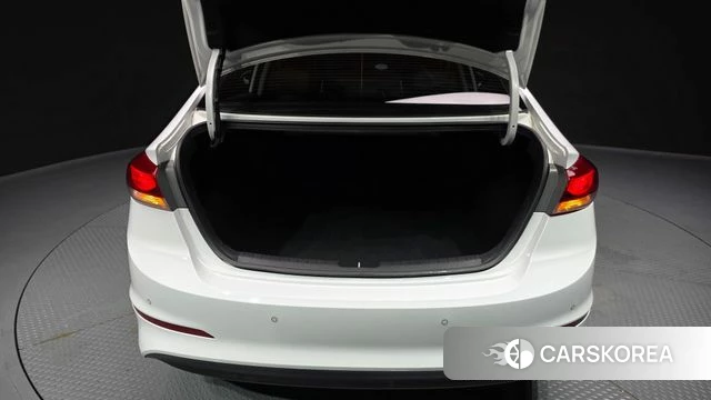 Hyundai Avante AD id 4582206 из Кореи 11