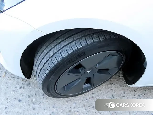 Tesla Model 3 id 3572473 из Кореи 11