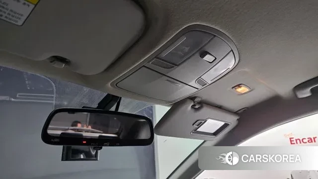 Kia Stonic id 3789755 из Кореи 11