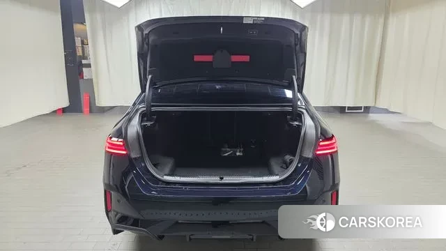 BMW 5 Series (G60) id 3486839 из Кореи 11