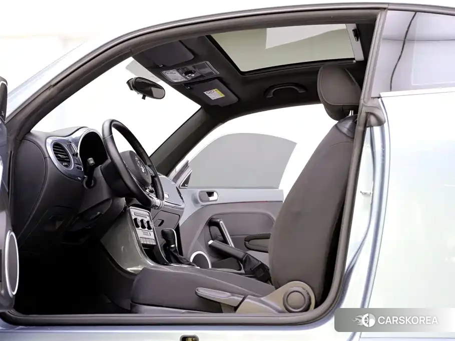 Volkswagen Beetle id 4559661 из Китая 11