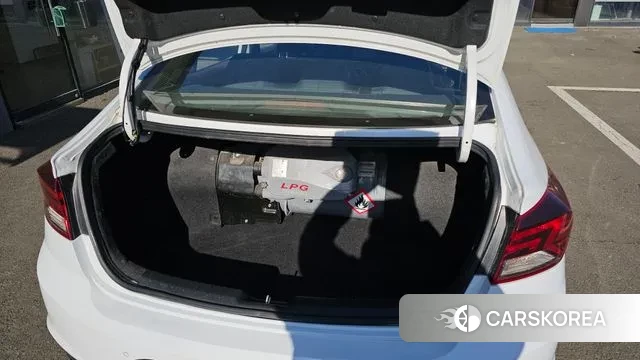 Hyundai The New Avante AD id 3631686 из Кореи 11