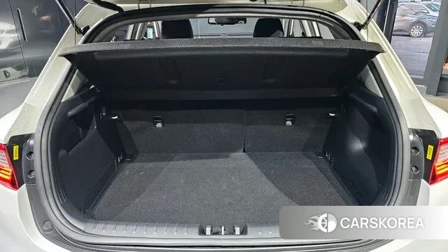 Kia Stonic id 2991335 из Кореи 11