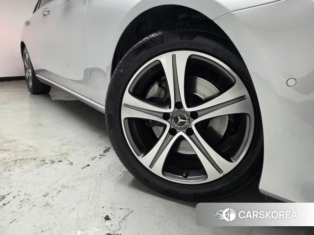 Mercedes-Benz E-Class W213 id 4232946 из Кореи 11