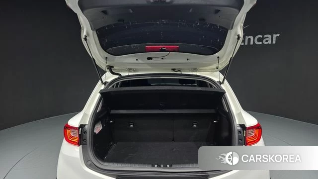 Kia Stonic id 3943121 из Кореи 11