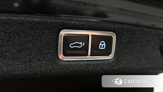 Hyundai Grandeur (GN7) id 3599650 из Кореи 11