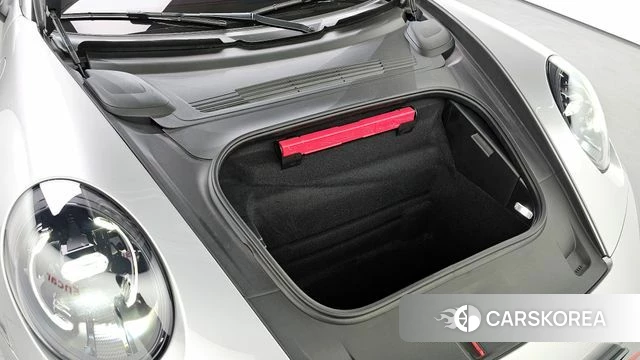 Porsche 911(992) id 3921571 из Кореи 11